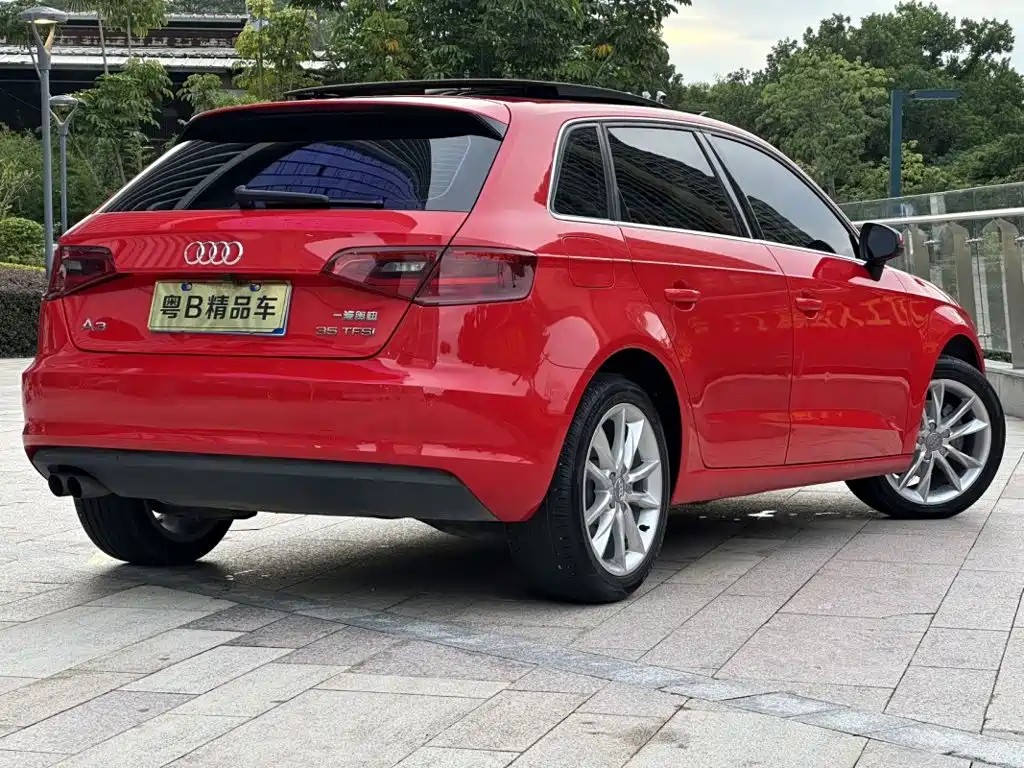 Photo 5 - Audi A3