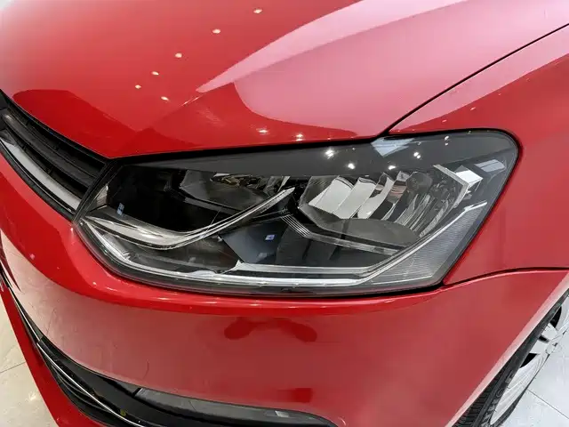 Фото 17 - Volkswagen Polo