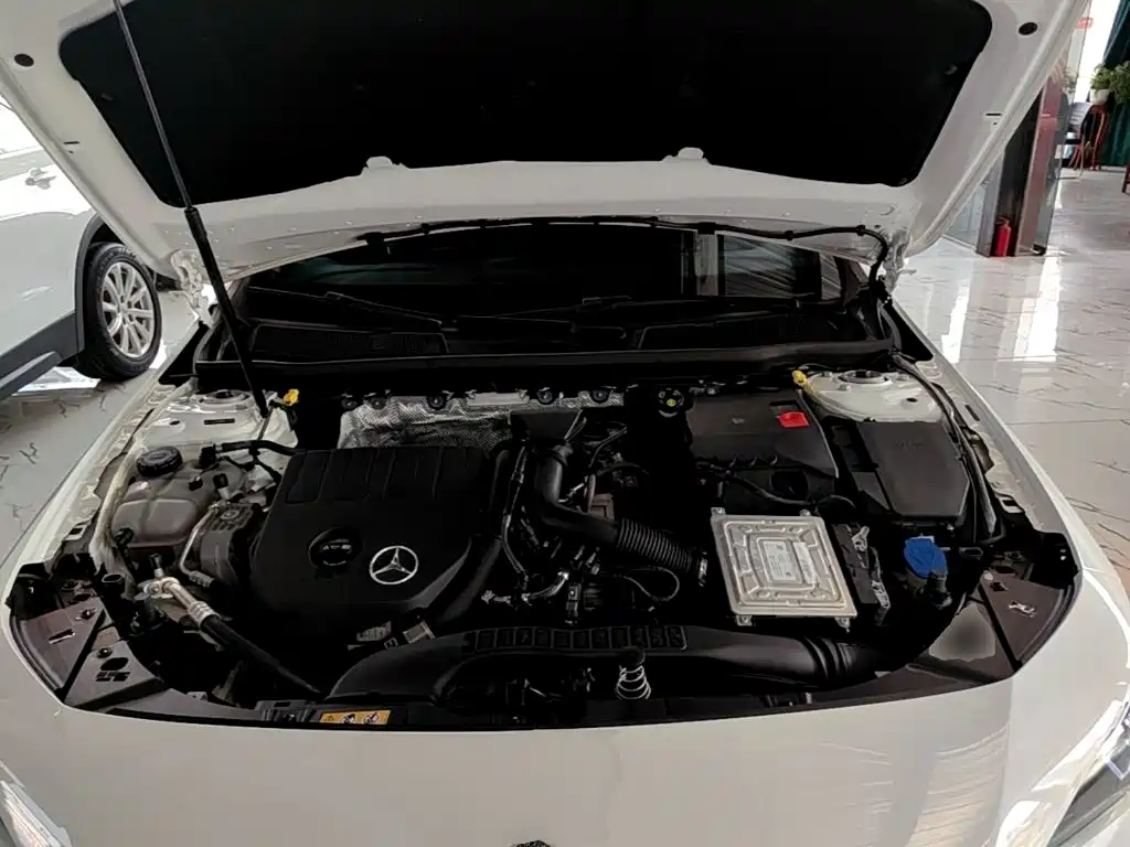 Mercedes-Benz CLA (Import) 2023 2022 Facelift CLA 200