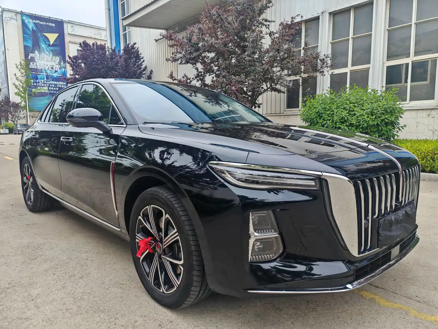 Hongqi H5 PHEV 2025 130 Super Hybrid Edition фото 3