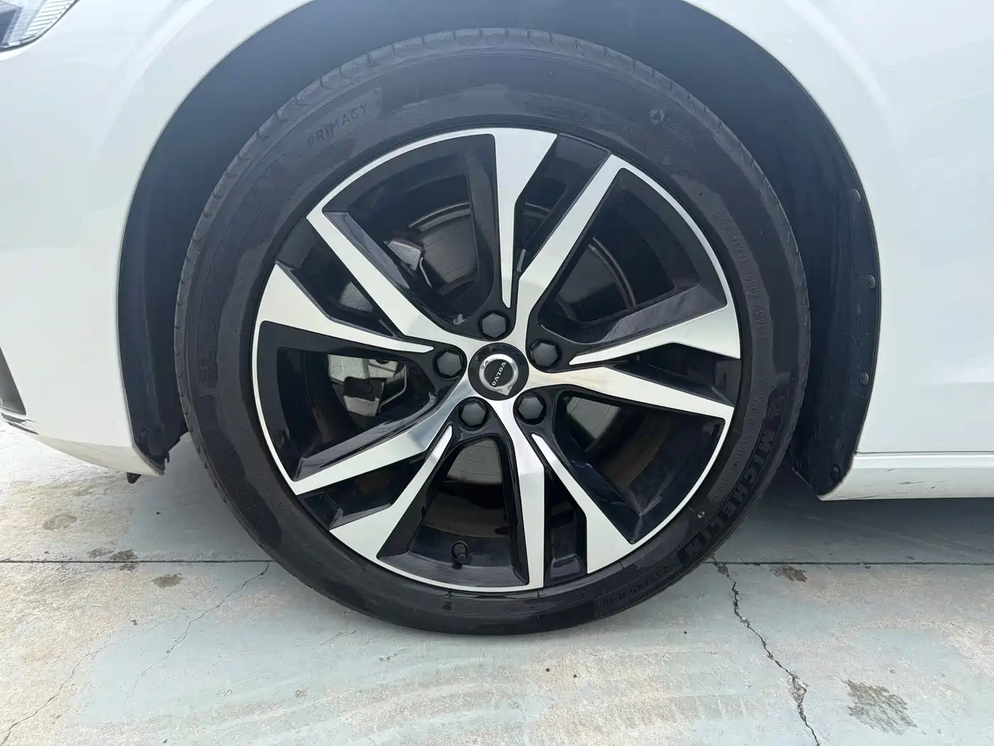 Volvo S60 2024 2025 B5 Elegance Sport Edition