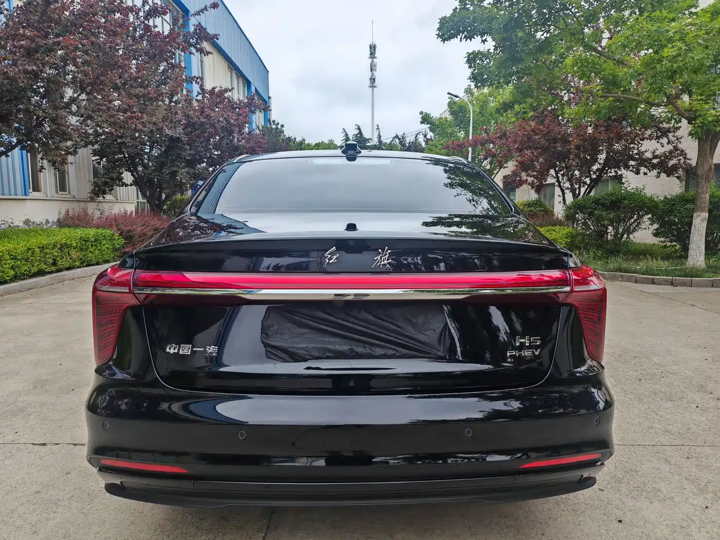 Hongqi H5 PHEV 2025 130 Super Hybrid Edition фото 6