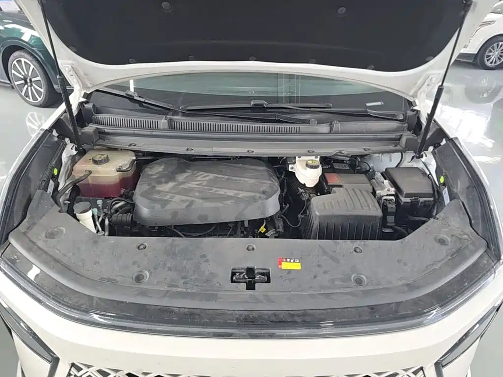 Maxus Maxus G70 2025 2024 Model 2.0T Automatic Luxury 7-Seater