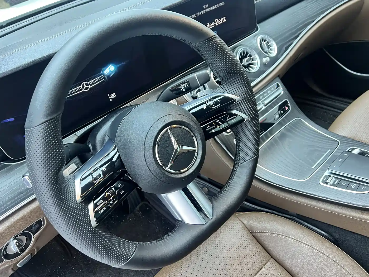 Mercedes-Benz E-Class 2021 E 300 L Sport Fashion фото 14