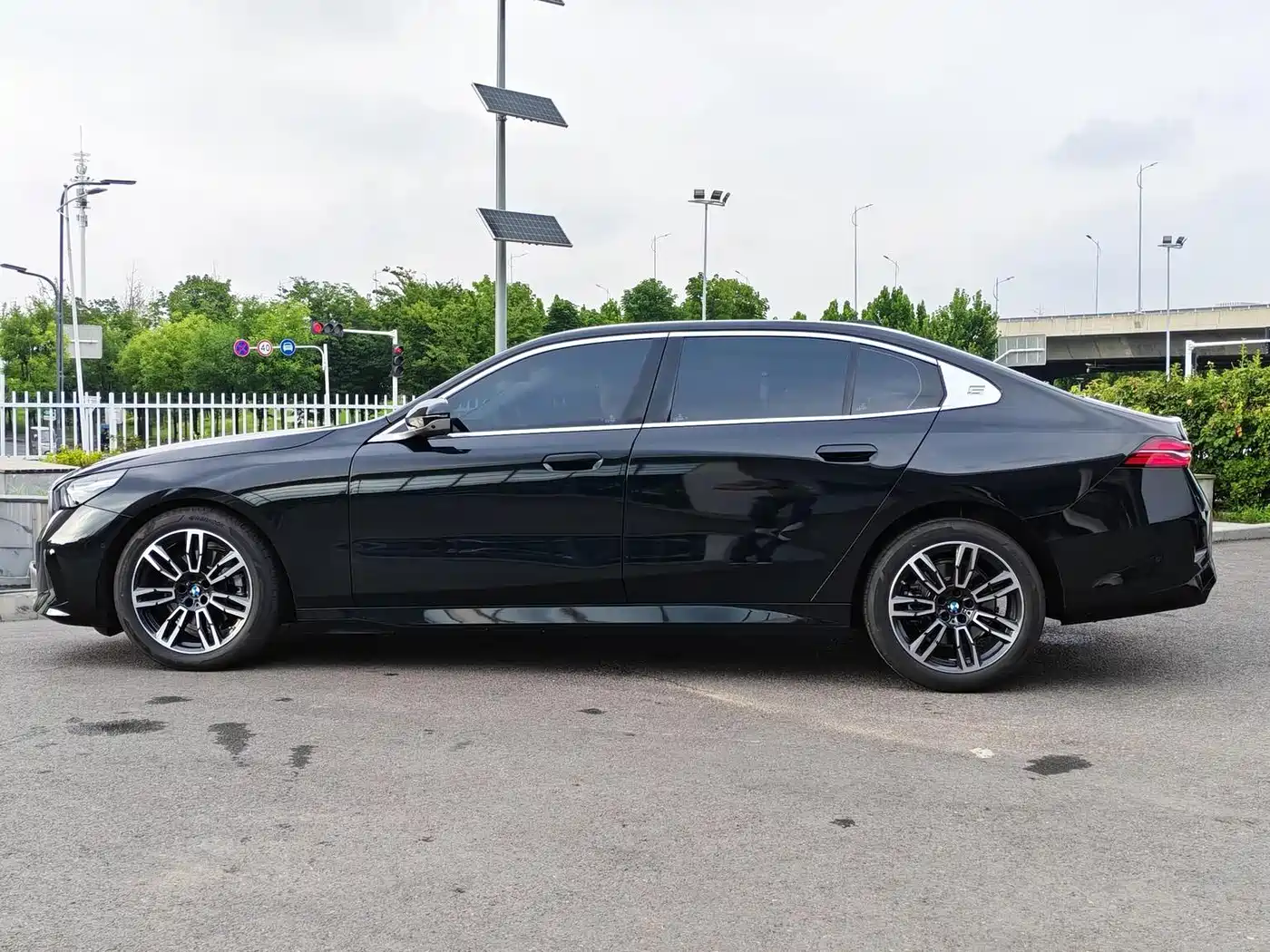 BMW 5 Series 2026 2026 525Li M Sport Package