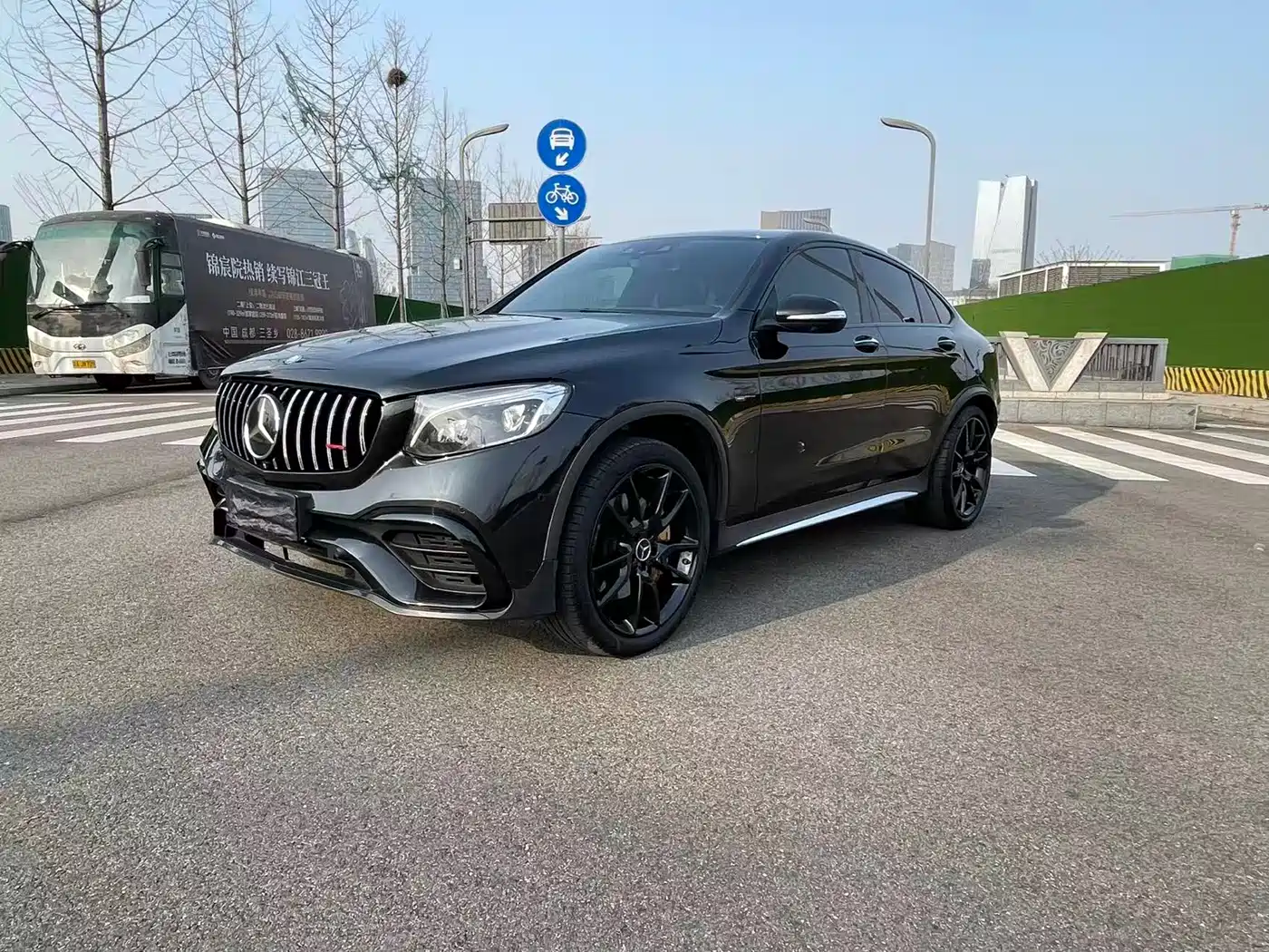 Mercedes-Benz GLC Coupe AMG 2017 AMG GLC 43 4MATIC Coupe SUV Special Edition