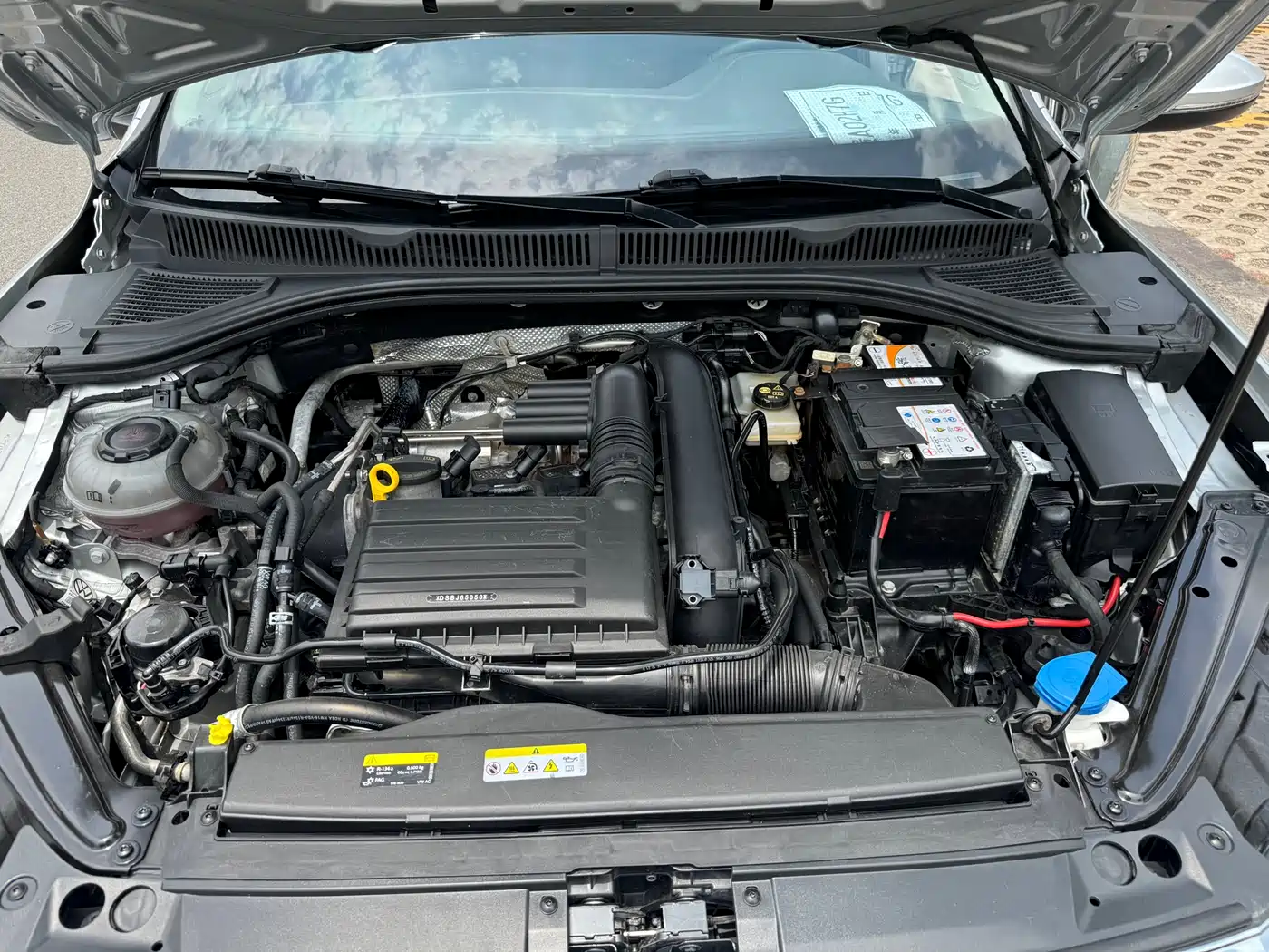 Volkswagen Sagitar 2022 280TSI DSG Surpassing Edition фото 11