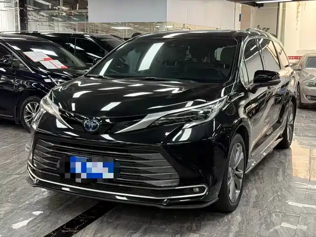 Toyota Sienna 2023