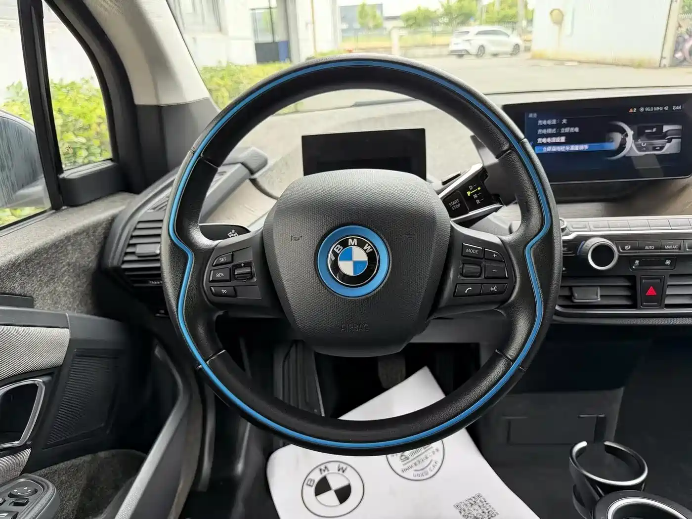 BMW i3 (Import) 2019 Quick Charge Version фото 13