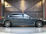 صورة 4 - BMW 7 Series