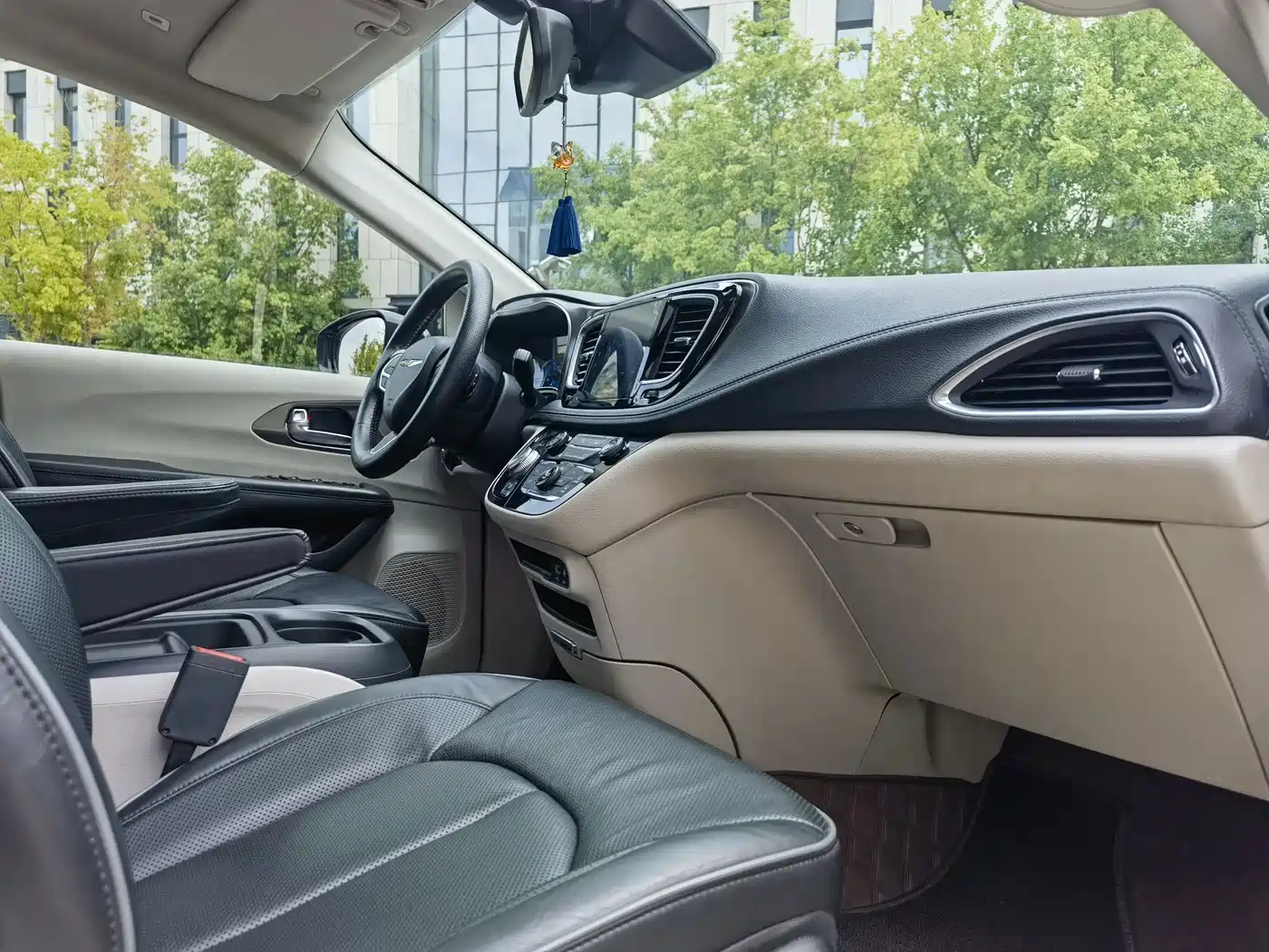 Chrysler Grand Caravan PHEV (Import) 2019 2019 3.6L Plug-in Hybrid