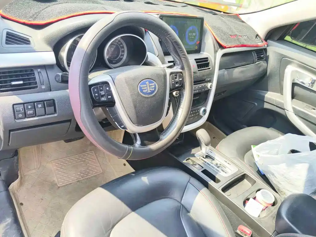 Besturn X80 2014 2013 2.0L Automatic Luxury Type