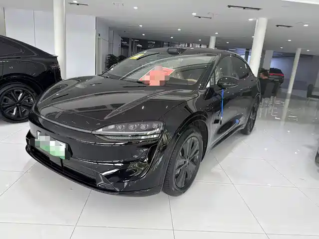 Zhijie Luxeed R7 2026 Range Extender Max