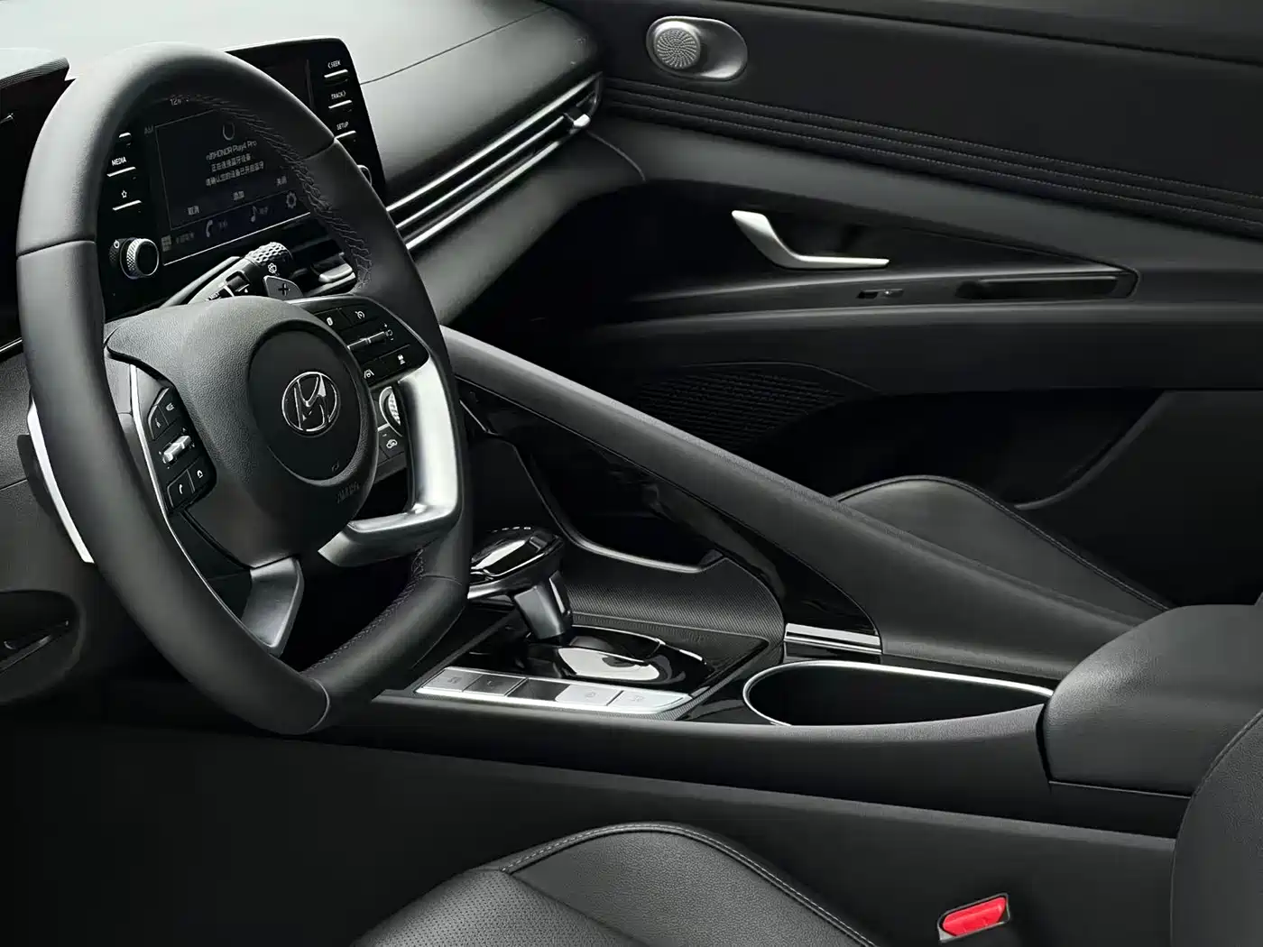 Hyundai Elantra 2022 1.5L CVT GLX Elite Edition фото 14