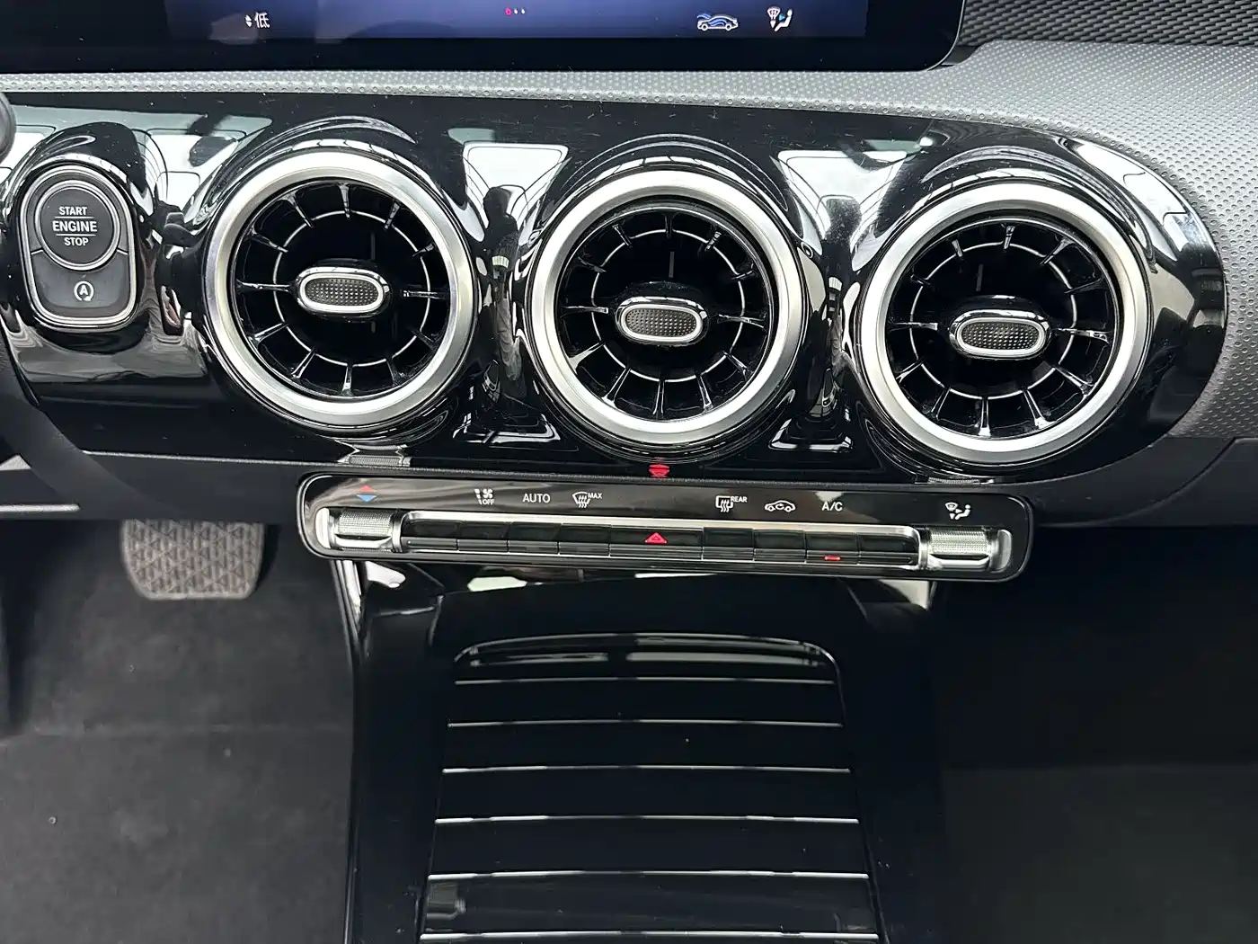 Mercedes-Benz A-Class 2023 A 180 L фото 15