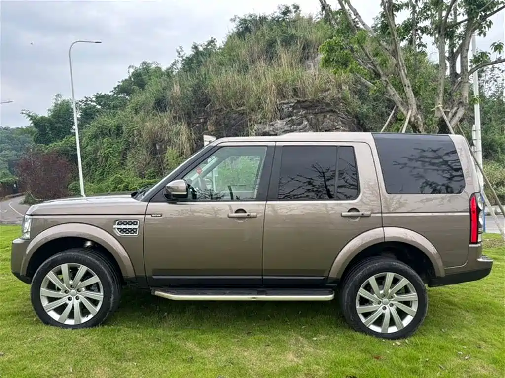Land Rover Discovery 2016 3.0 SC V6 HSE фото 4