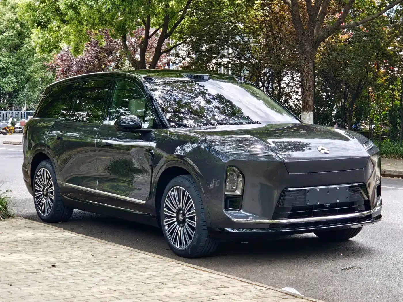 NIO ES8 2025 Model 6-Seat Executive Luxury Edition фото 3