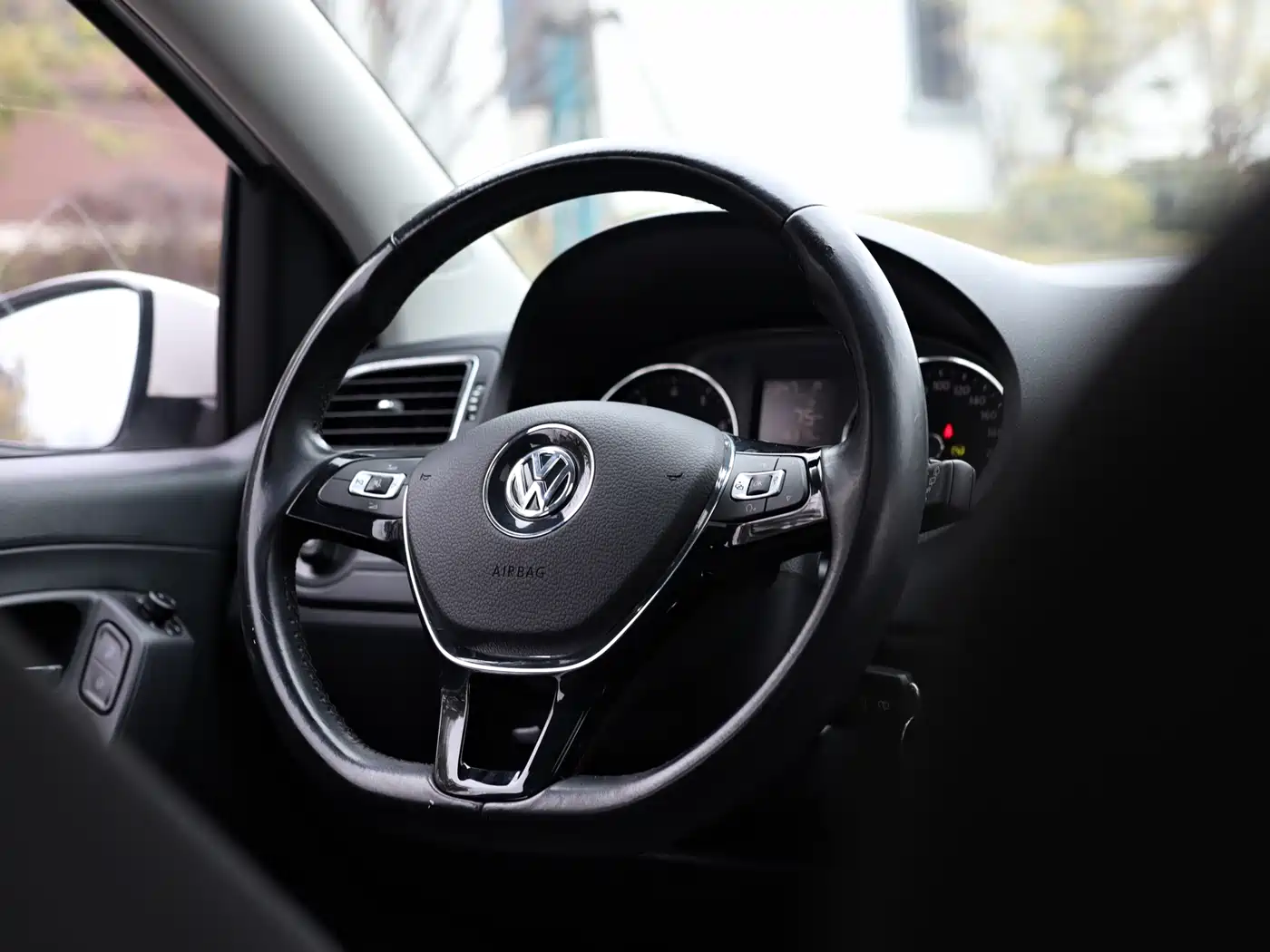 Volkswagen Polo 2016 1.6L Automatic Comfort фото 21