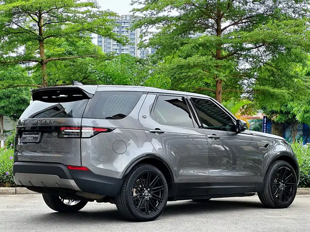 Land Rover Discovery 2017 3.0 SC V6 S фото 8