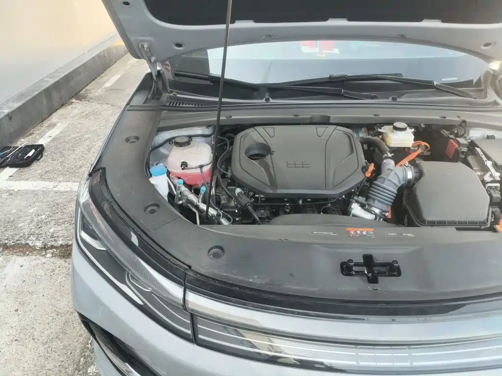 Geely Galaxy Galaxy A7 2026 2025 EM-i 70km Voyage Edition