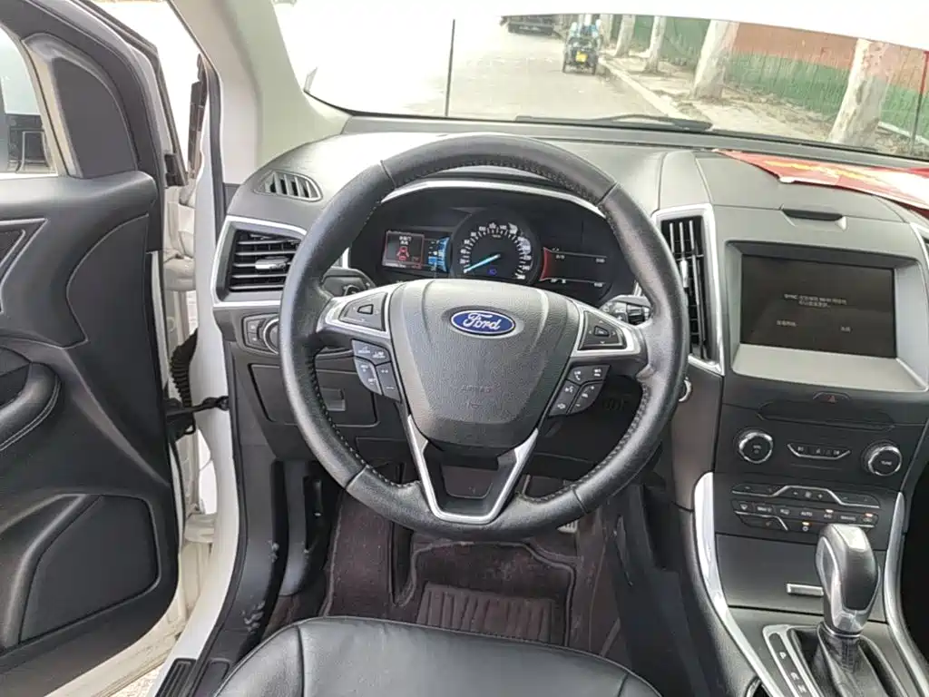Ford Edge 2019 2018 EcoBoost 245 FWD Luxury 7-seater China V