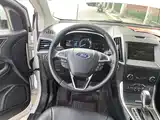 Фото 11 - Ford Edge