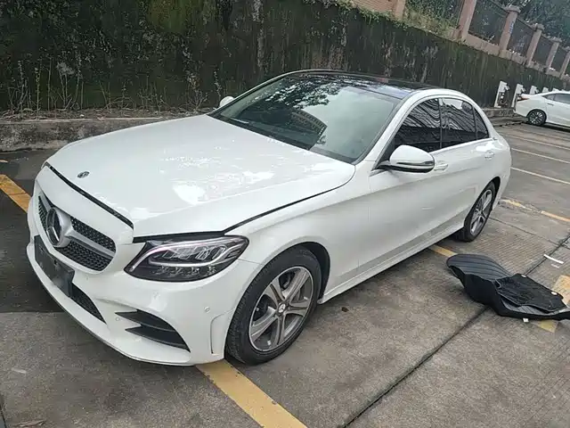 Mercedes-Benz C-Class 2021