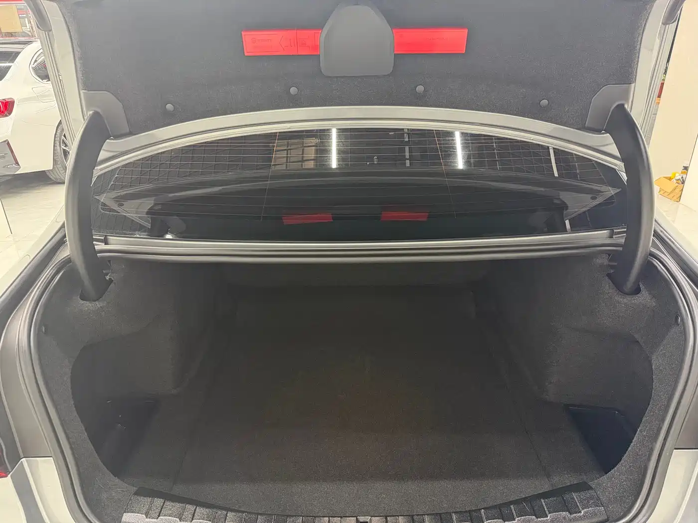 BMW 3 Series 2023 320Li M Sport Package фото 11