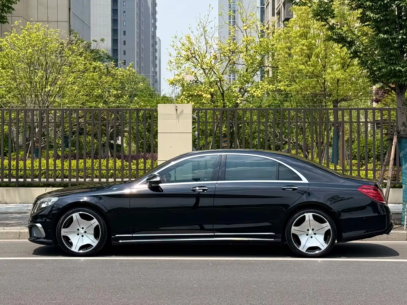 Mercedes-Benz S-Class 2014 S 320 L Luxury фото 3