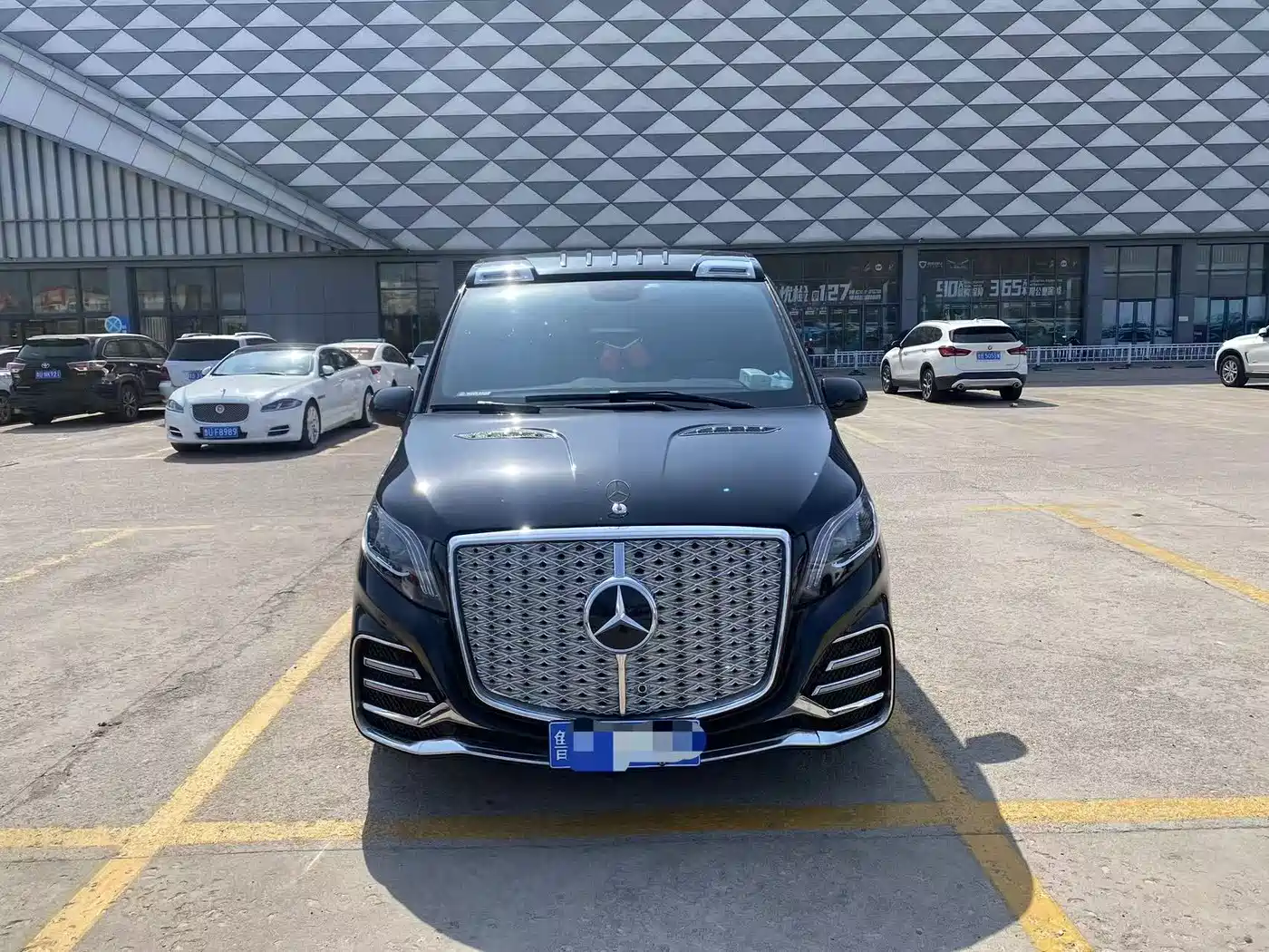 Mercedes-Benz Vito 2024 2.0T Elite Edition 7-Seater фото 2