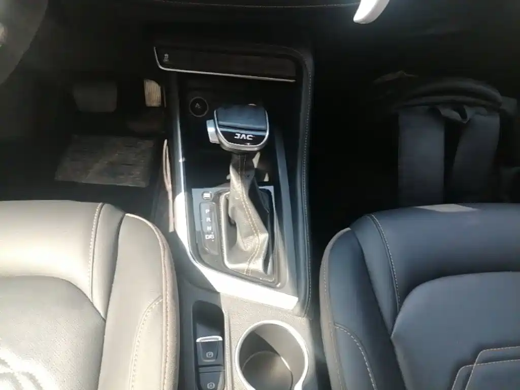 JAC Refine S4 2020 2020 1.5T CVT Surpass