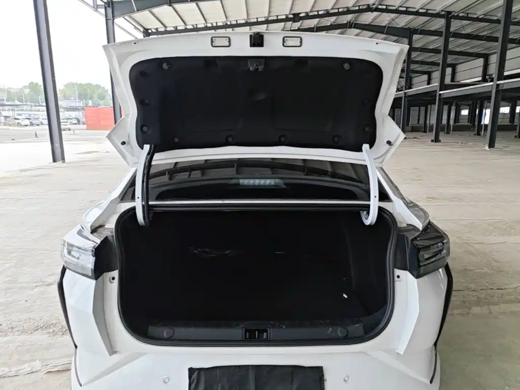 Dongfeng Aeolus Yixuan 2025 2025 1.5L Auto Luxury