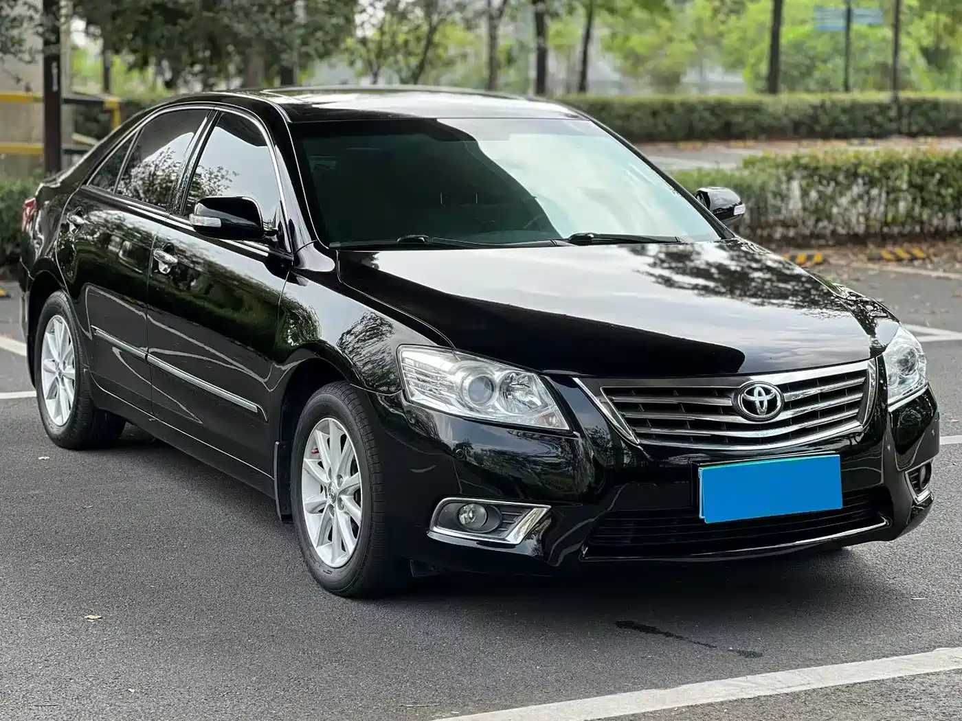 Toyota Camry 2011 240G Luxury Anniversary Edition фото 4