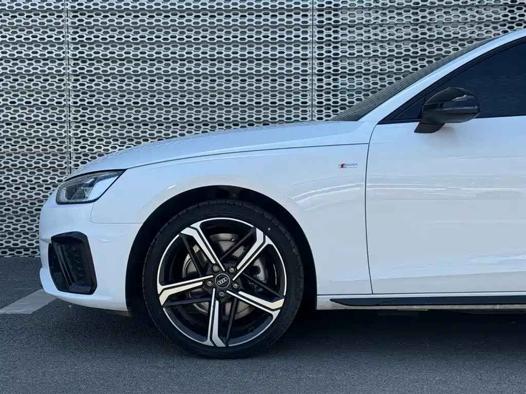 Audi A4L 2024 40 TFSI Luxury Dynamic фото 4