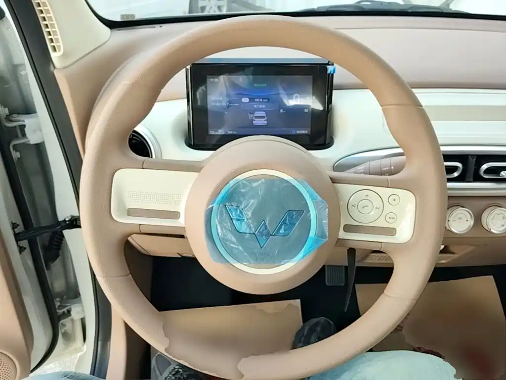 Wuling Motors Hongguang MINIEV 2026 2025 4-Door Advanced