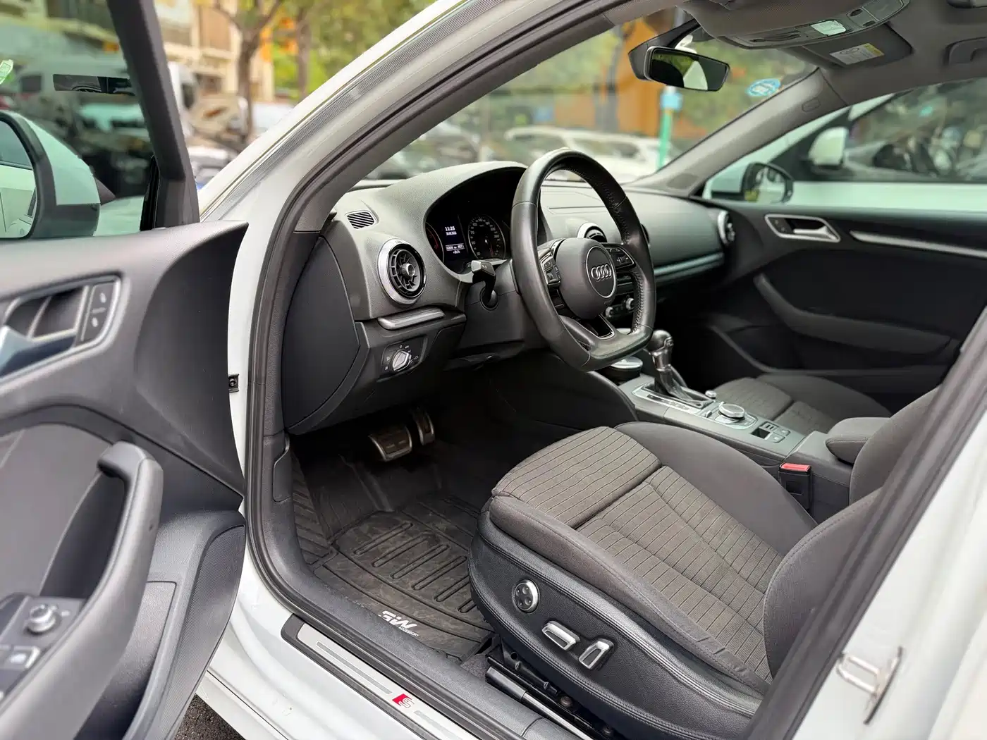 Фото 10 - Audi A3