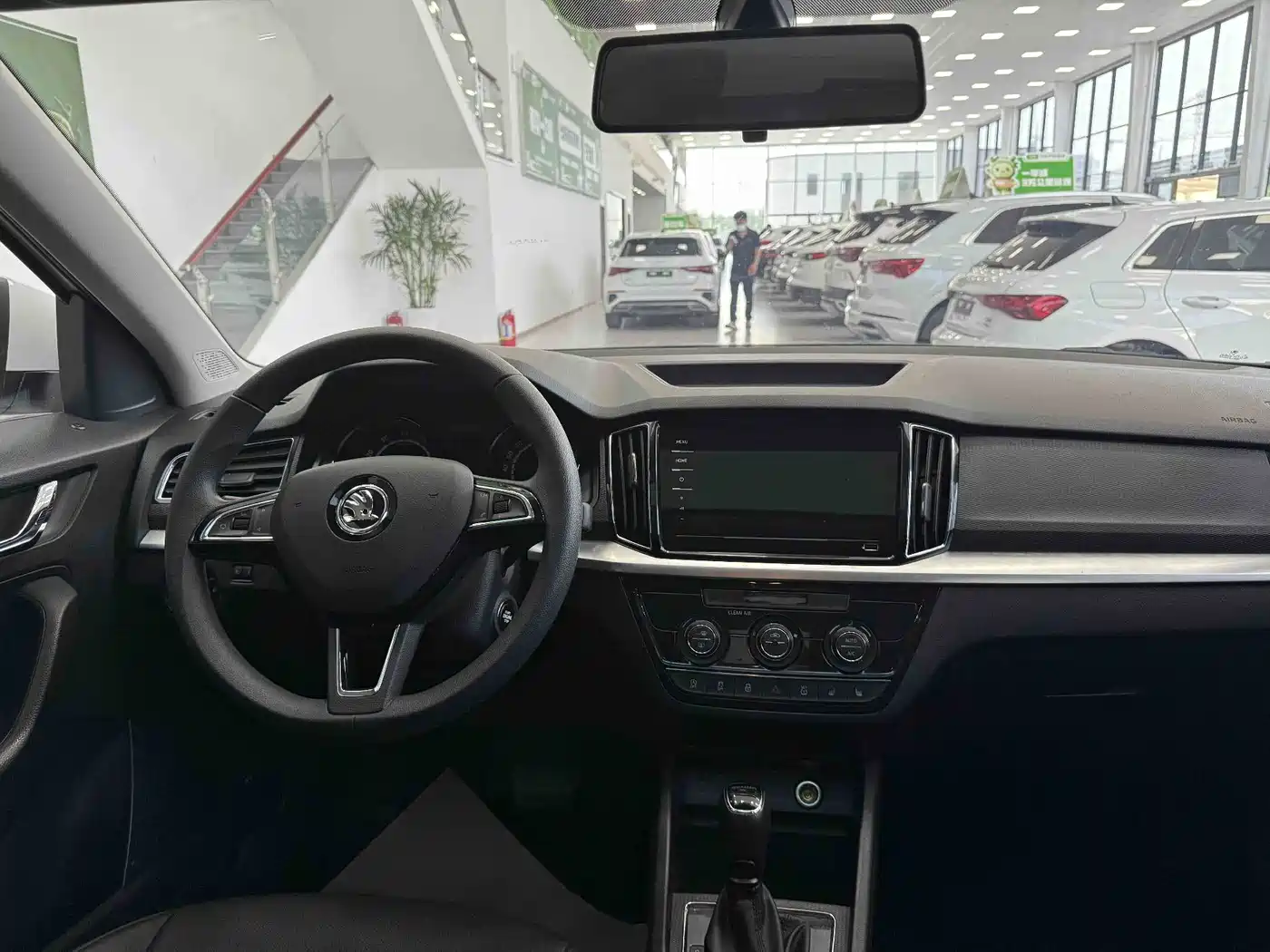 Škoda Kamiq 2022 1.5L Automatic Comfort Edition фото 18