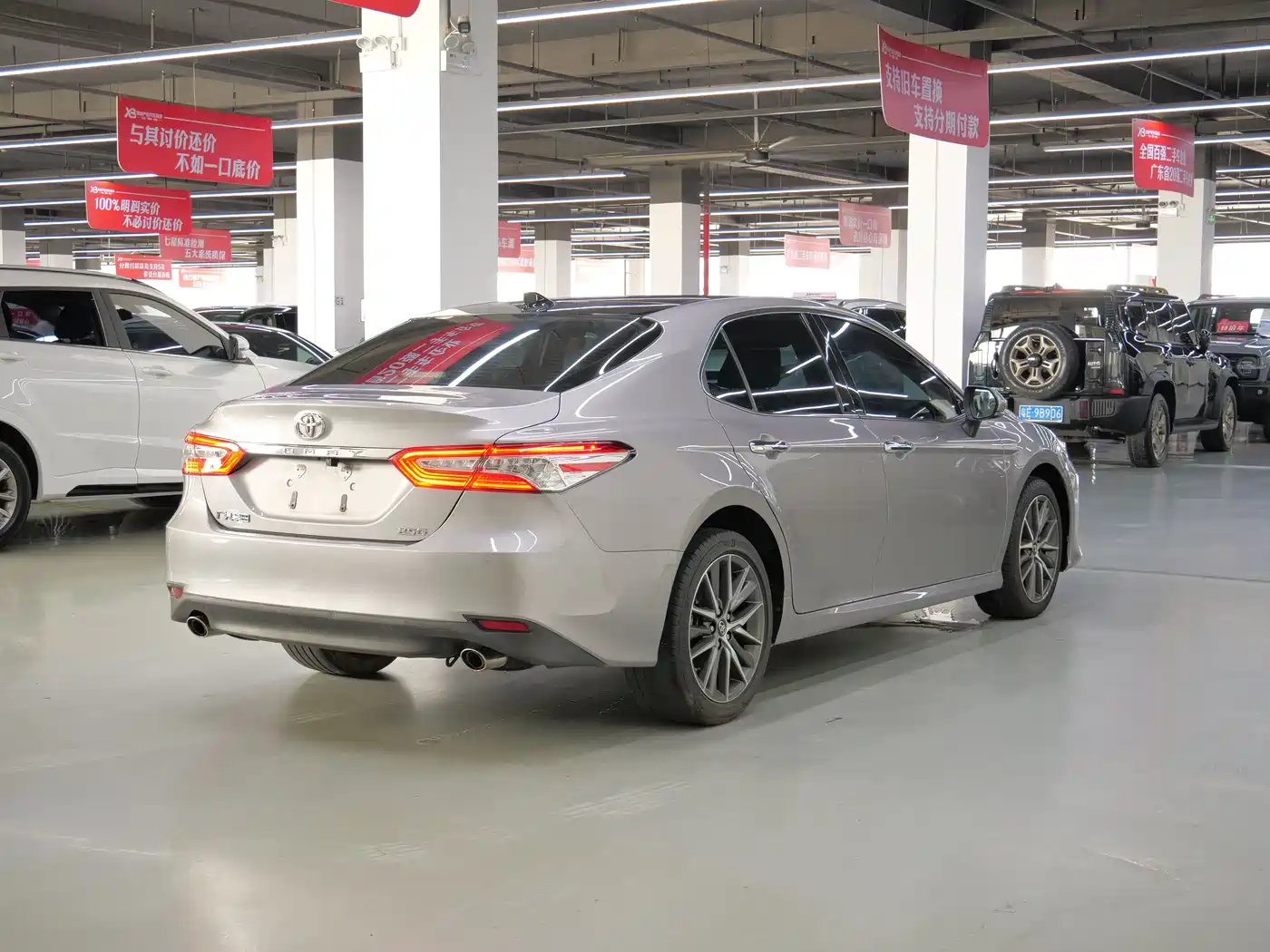 Toyota Camry 2021 2.5G Luxury Edition фото 5