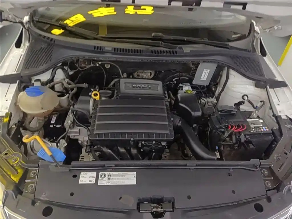 Škoda Skoda Rapid Spaceback 2018 1.6L Manual Comfort фото 20