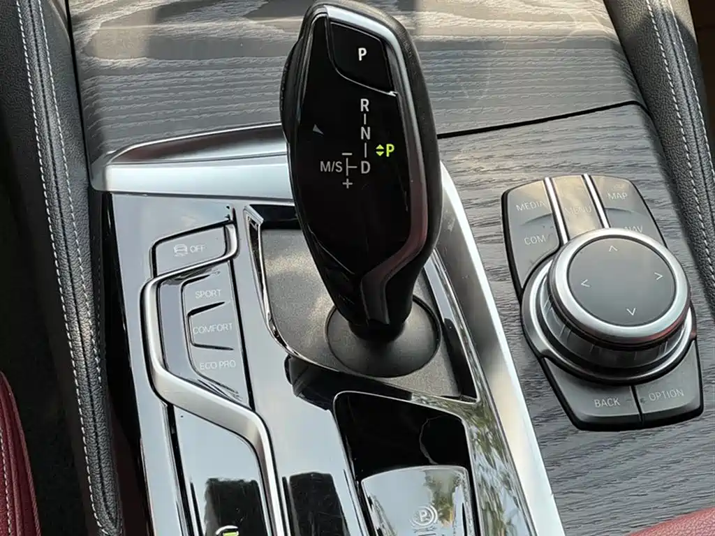 BMW 5 Series 2022 Facelift 530Li xDrive M Sport Package фото 16