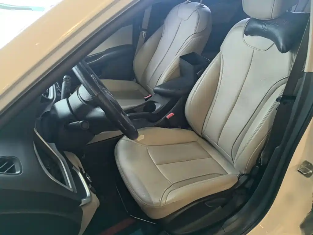 Фото 15 - Buick Excelle
