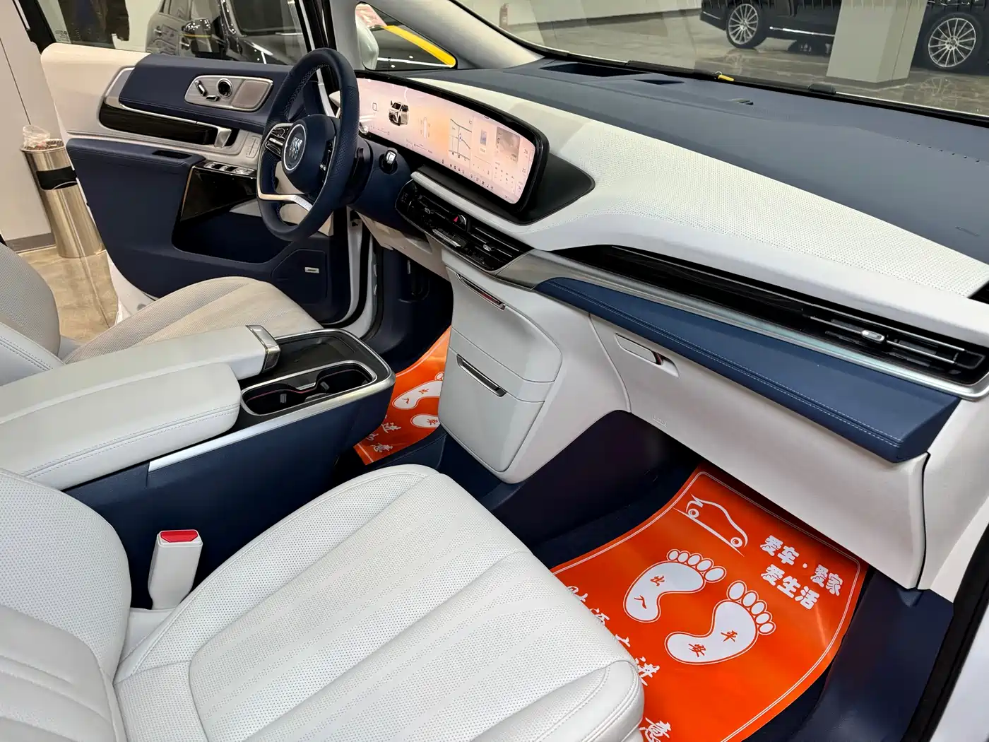Buick Century 2025 2.0T 6-Seater World Edition фото 13