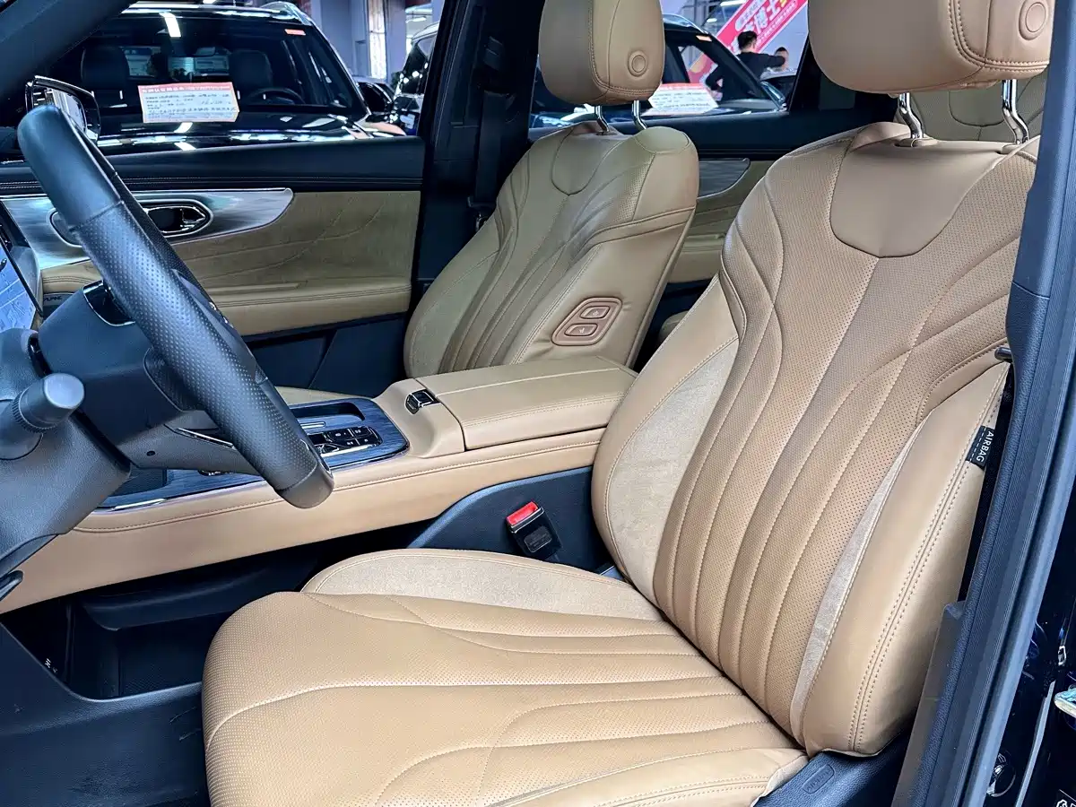 Photo 30 - GAC Trumpchi GS8