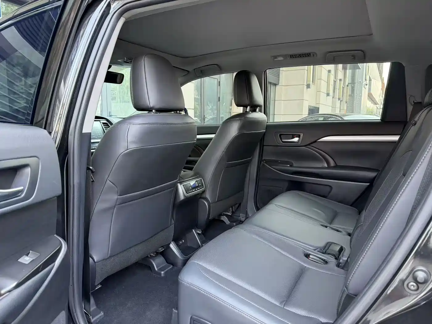 Toyota Highlander 2021 2.0T AWD Luxury 7-Seater фото 5