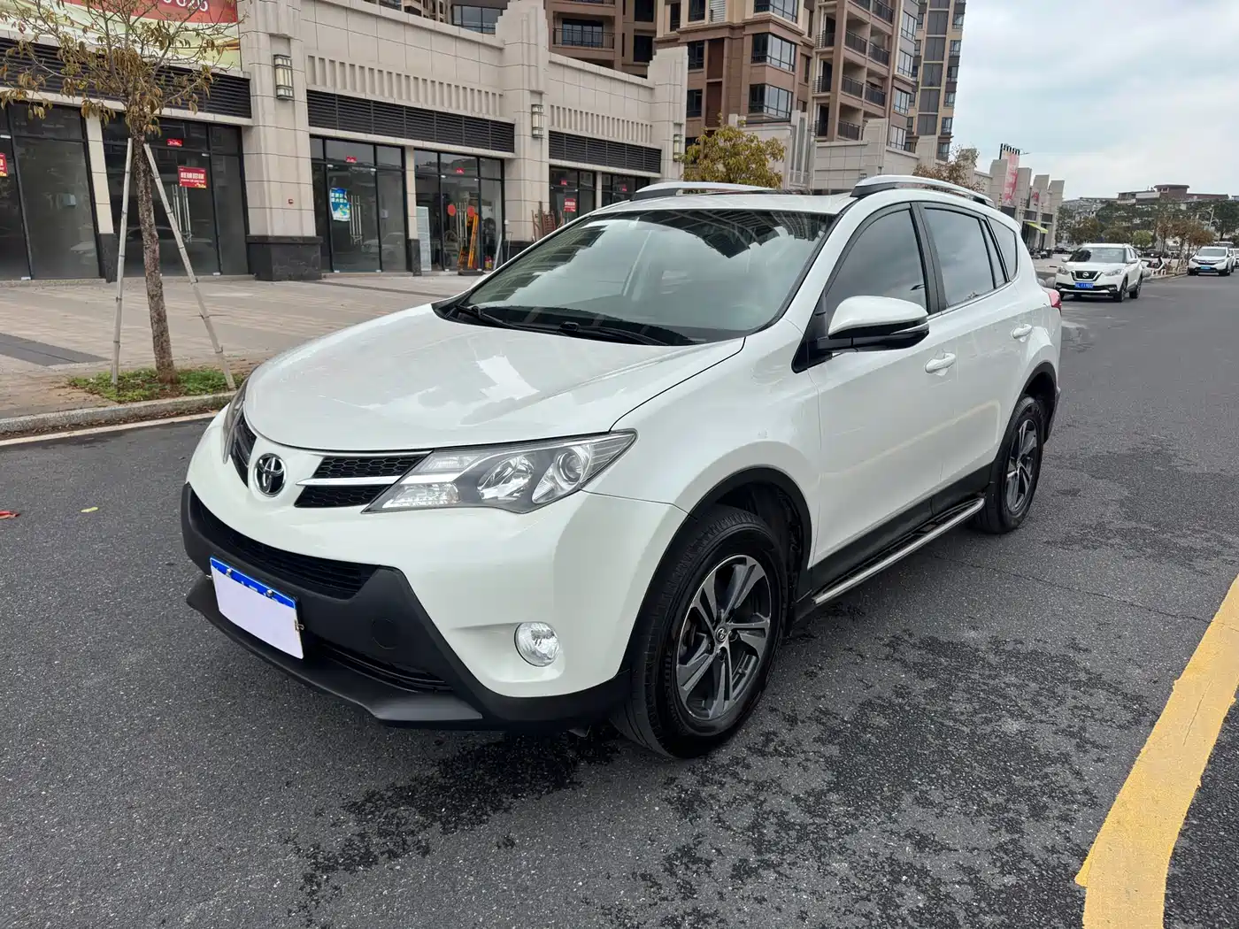 Toyota RAV4 Rongfang 2015 2.0L CVT 2WD Trend Edition