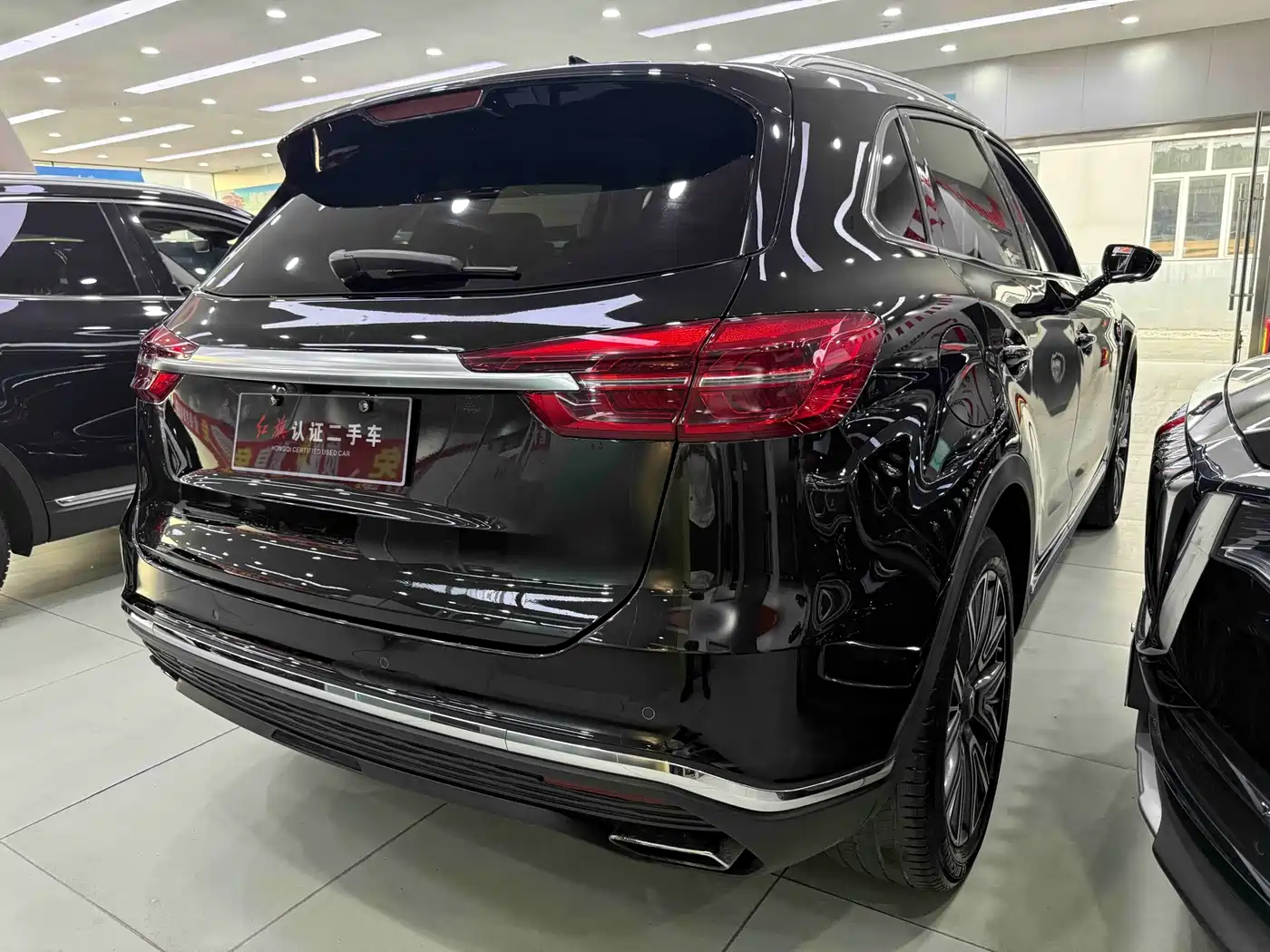 Photo 4 - Hongqi HS5
