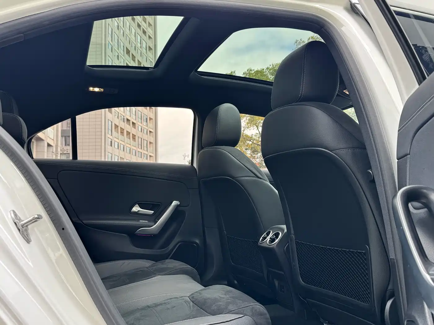 Mercedes-Benz A-Class 2022 Facelift III A 200 L Sport Sedan Fashion фото 24