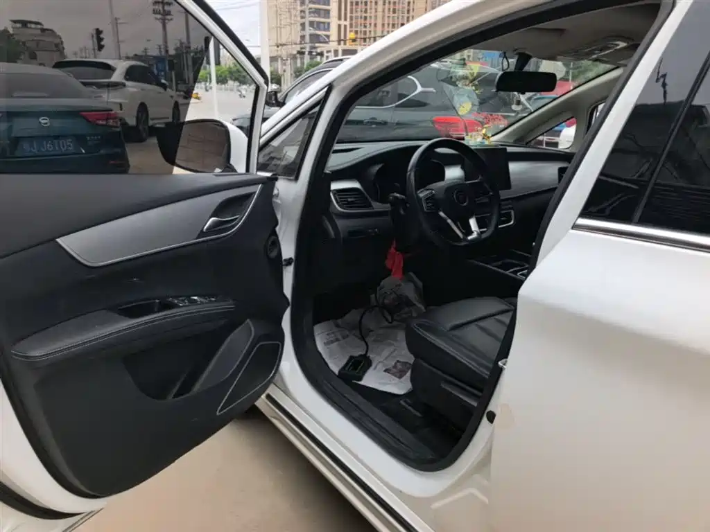BYD Song MAX 2021 Upgrade 1.5T Automatic Luxury Edition 6-Seater фото 16