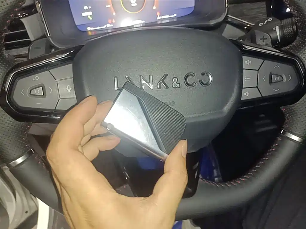 Lynk & Co 06 2020 1.5T Power Pro фото 9