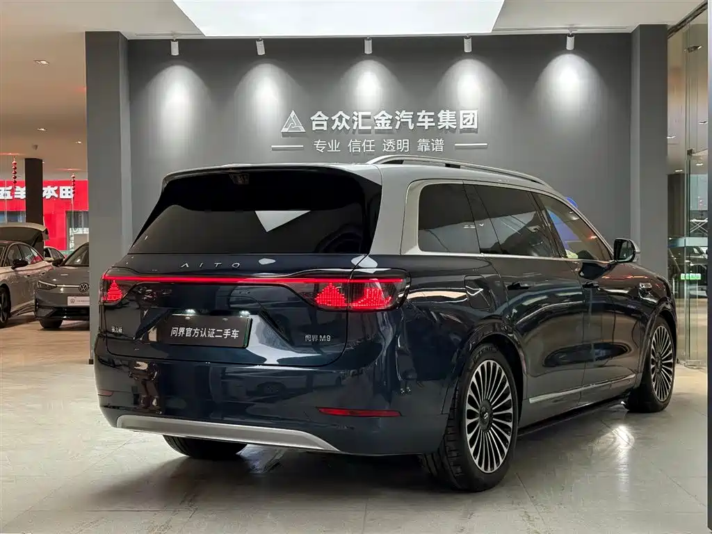 AITO Wenjie AITO M9 2025 Extended Range Ultra 52kWh 6-Seater фото 6
